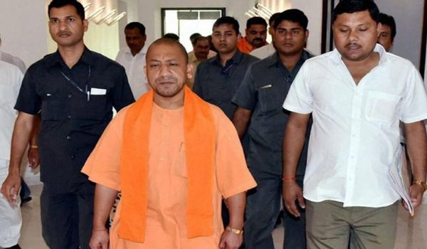योगी सरकार का बडा फैसला : 41 IAS का तबादला, सूची यहां देखें योगी सरकार का बडा फैसला : 41 IAS का तबादला, सूची यहां देखें