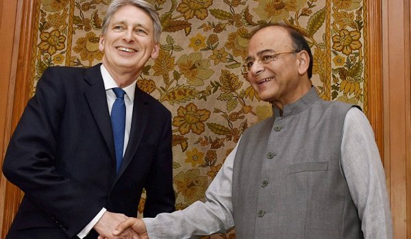 अदालती आदेश पर ही हो सकता है विजय माल्या का प्रत्यर्पण : ब्रिटेन अदालती आदेश पर ही हो सकता है विजय माल्या का प्रत्यर्पण : ब्रिटेन