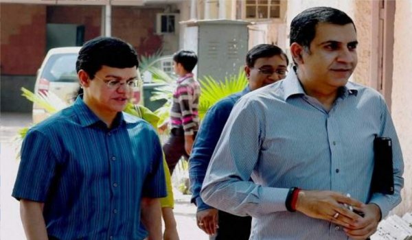 यूनिटेक के निदेशकों को 3 महीने की अंतरिम जमानत यूनिटेक के निदेशकों को 3 महीने की अंतरिम जमानत
