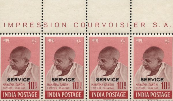 गांधी की डाक टिकटें ब्रिटेन में नीलामी में करीब चार करोड़ रुपए में बिकी