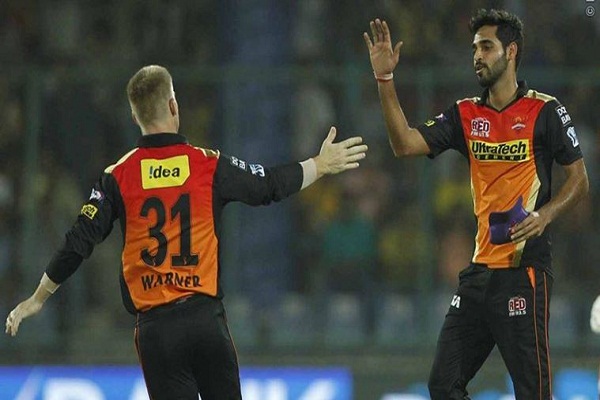 IPL 2017: मनन वोहरा की शानदार पारी पर भारी पड़ा भुवनेश्वर कुमार का पंजा, पंजाब को मिली 5 रन से हार IPL 2017: मनन वोहरा की शानदार पारी पर भारी पड़ा भुवनेश्वर कुमार का पंजा, पंजाब को मिली 5 रन से हार