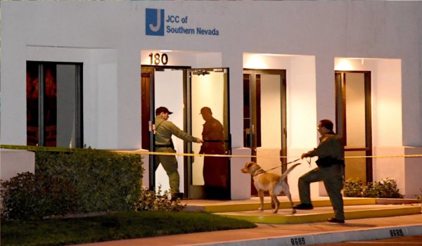 अमरीका में यहूदी सामुदायिक केंद्रों को धमकी देने वाला संदिग्ध आरोपित