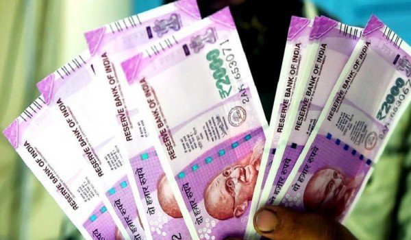 आयकर निरीक्षक पांच लाख रूपए की रिश्वत लेते अरेस्ट आयकर निरीक्षक पांच लाख रूपए की रिश्वत लेते अरेस्ट