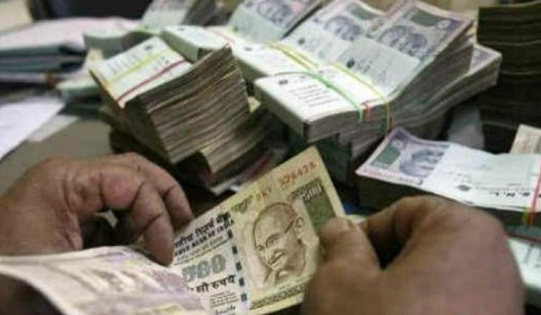 दिल्ली : डीआरआई ने जब्त किए 15.75 करोड़ रुपए के प्रतिबंधित नोट