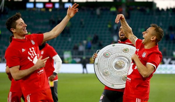 बायर्न म्यूनिख क्लब ने लगातार 5वीं बार जीता जर्मन लीग खिताब
