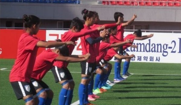 भारतीय महिला फुटबाल टीम को कोरिया ने 10-0 से हराया भारतीय महिला फुटबाल टीम को कोरिया ने 10-0 से हराया