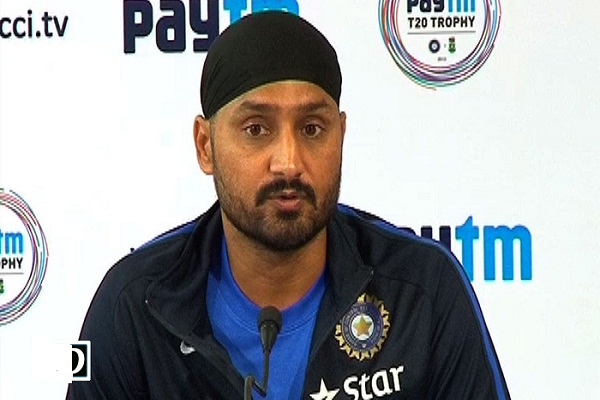 ipl-2017-harbhajan-singh-s-reaction-on-rcb-s-win-over-gujarat-lion