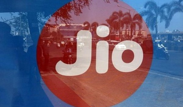 दो साल में Reliance Jio को होगा 311 अरब का नुकसान