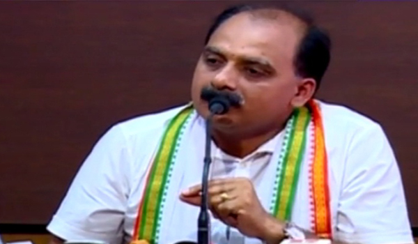 केरल और नाॅर्थ ईस्ट में BJP की बेस्ट बीफ मुहैया कराने का वादा केरल और नाॅर्थ ईस्ट में BJP की बेस्ट बीफ मुहैया कराने का वादा