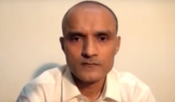 कुलभूषण जाधव की मां ने की बेटे की रिहाई की अपील कुलभूषण जाधव की मां ने की बेटे की रिहाई की अपील