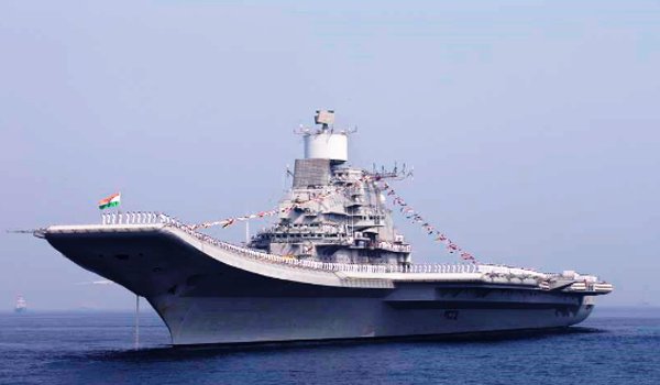 क्या भारतीय नौसेना हिन्द महासागर की चुनौतियों से निपटने के लिए तैयार है!