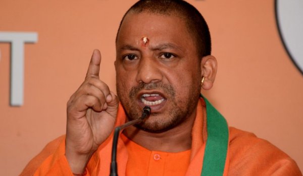 महापुरुषों के नाम पर नहीं होगी छुट्टी : योगी आदित्यनाथ महापुरुषों के नाम पर नहीं होगी छुट्टी : योगी आदित्यनाथ