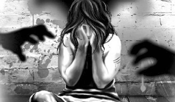 रिश्ते की बहन से बलात्कार का आरोपी युवक अरेस्ट रिश्ते की बहन से बलात्कार का आरोपी युवक अरेस्ट