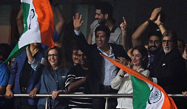 अमिताभ बच्चन की नजर से आईपीएल क्रिकेट का नजारा