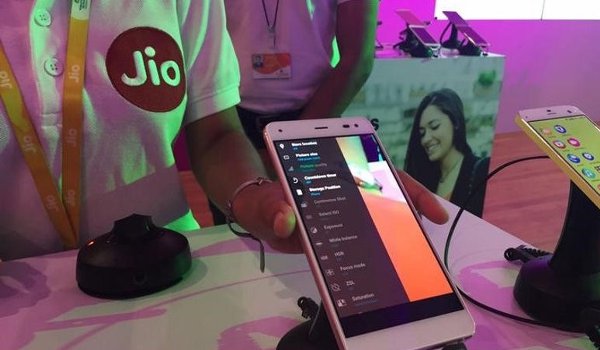 reliance jio promotion does not conform to the rules : TRAI