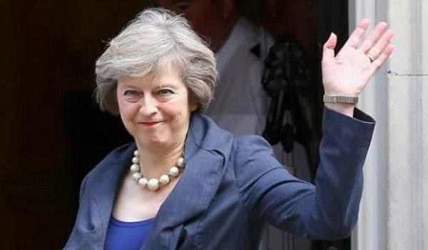 ब्रिटिश प्रधानमंत्री थेरेसा ने मध्यावधि चुनाव की घोषणा की