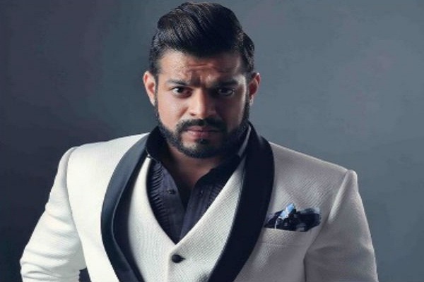 आखिर करण पटेल क्यों बनें ‘एंग्री मैंन’ आखिर करण पटेल क्यों बनें ‘एंग्री मैंन’