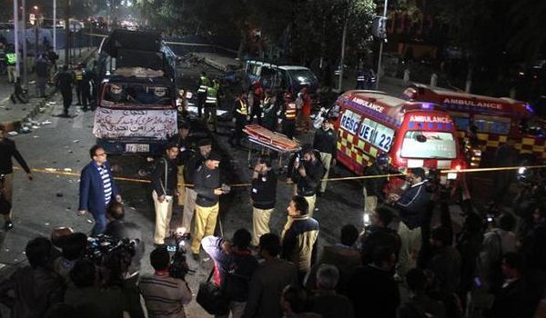 पाकिस्तान के ग्वादर में 10 मजदूरों की गोली मारकर हत्या पाकिस्तान के ग्वादर में 10 मजदूरों की गोली मारकर हत्या