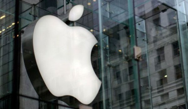 एप्पल का बाजार पूंजीकरण 900 अरब डॉलर होने की उम्मीद