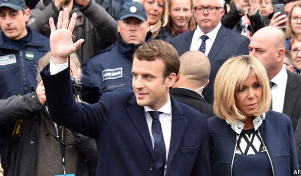 फ्रांस के नए राष्ट्रपति चुन गए इमानुएल मैक्रों
