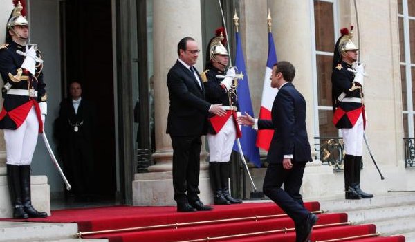 फ्रांस में इमैनुएल मैक्रों ने ली राष्ट्रपति पद की शपथ