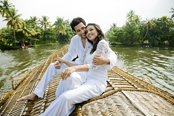 Go to such a beautiful place on honeymoon with partner