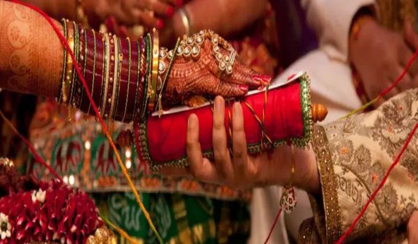 सौराठ सभा : जहां लगती है दूल्हों की हाट सौराठ सभा : जहां लगती है दूल्हों की हाट