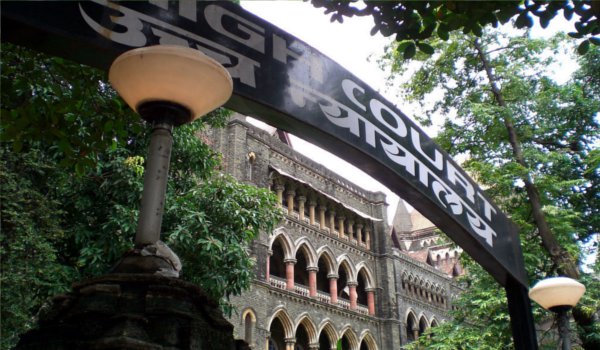 बिलकिस बानो गैंगरेप मामला : 11 दोषियों को उम्रकैद की सजा बरकरार बिलकिस बानो गैंगरेप मामला : 11 दोषियों को उम्रकैद की सजा बरकरार