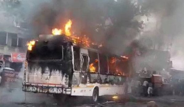 नालंदा : बस में आग लगने से 8 जिंदा जले, मुआवजे की घोषणा