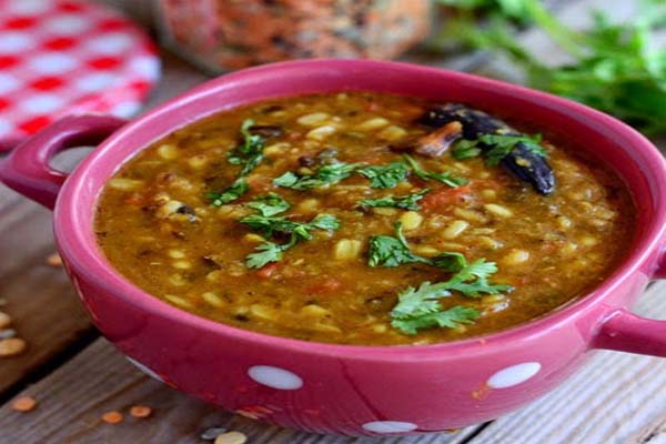 झटपट बनाएं स्वादिष्ट पंचकुटी दाल झटपट बनाएं स्वादिष्ट पंचकुटी दाल
