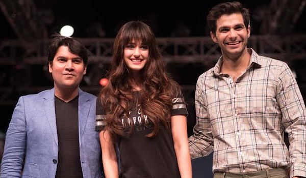 दिशा पटानी ने फैशन फिनाले में जलवे बिखेरे