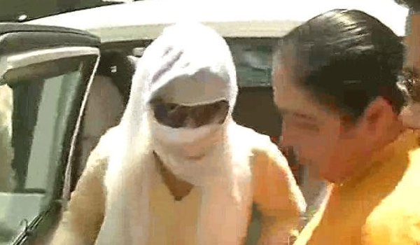 भाजपा सांसद को ‘हनीट्रैप’ करने वाली महिला हिरासत में भाजपा सांसद को ‘हनीट्रैप’ करने वाली महिला हिरासत में