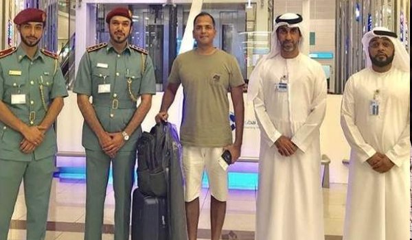 first Indian to get visa on arrival lands in UAE