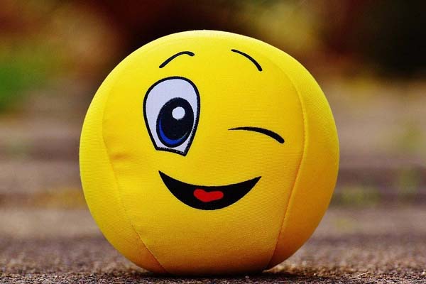 बीवी – जब हमारी नयी नयी शादी हुई थी, तो बीवी – जब हमारी नयी नयी शादी हुई थी, तो