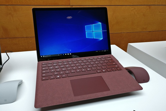 Microsoft ने लॉन्च किया एक और नया सरफेस लैपटॉप, जानें क्यों Microsoft ने लॉन्च किया एक और नया सरफेस लैपटॉप, जानें क्यों
