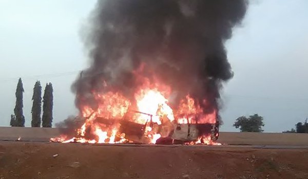नाइजीरिया : 2 बसों में भिडंत के बाद लगी आग, 26 जिंदा जले