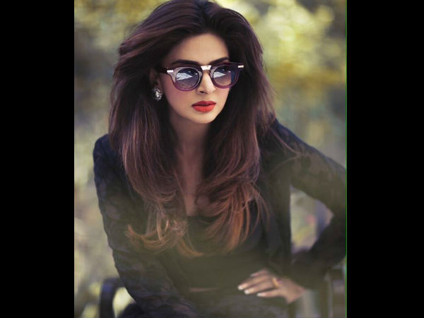 pakistani-actress-saba-qamar-bold-pictures