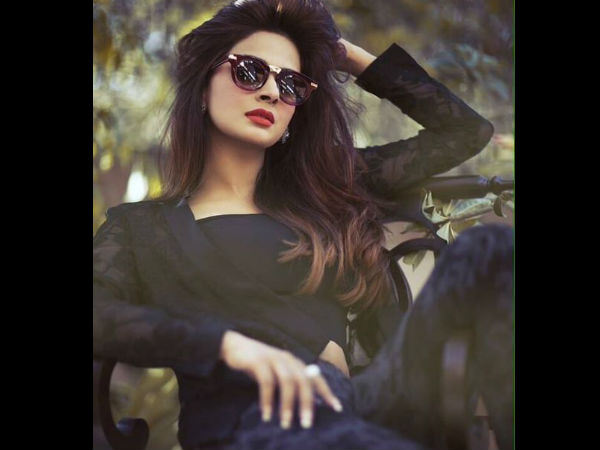 pakistani-actress-saba-qamar-bold-pictures