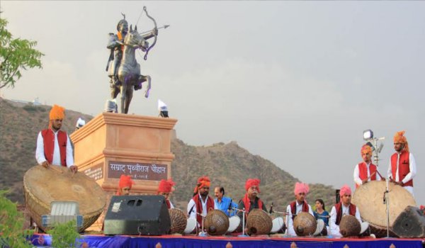 सम्राट पृथ्वीराज चौहान की जयंती पर बिखरी राजस्थानी संस्कृति की छठा