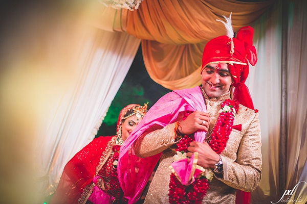 टीवी एक्ट्रेस पूजा बनर्जी ने शेयर की शादी की पिक्स टीवी एक्ट्रेस पूजा बनर्जी ने शेयर की शादी की पिक्स