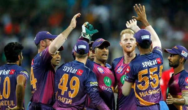 IPL 2017 : मुंबई को हराकर पुणे पहली बार फाइनल में पहुंचा