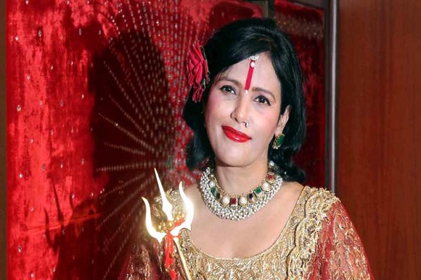 एक्टिंग डेब्यू के लिए तैयार है ‘राधे मां’ एक्टिंग डेब्यू के लिए तैयार है ‘राधे मां’