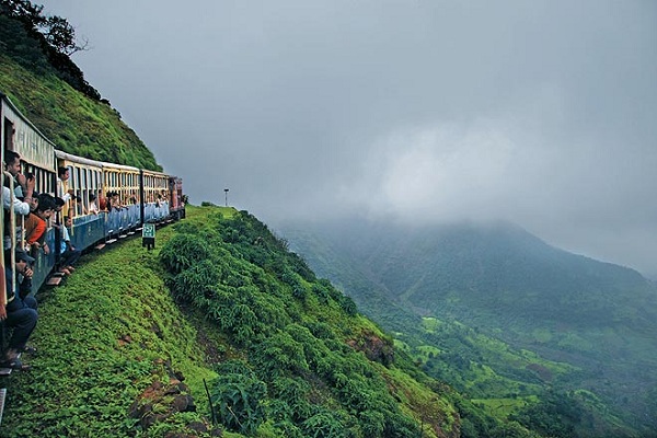 TOP TOUR PLACE प्रकृति के पास-प्रदुषण से दूर ‘माथेरान’