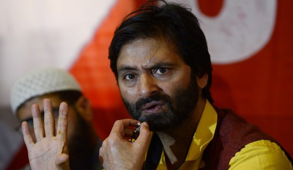 यासीन मलिक बोले, टीवी रिपोर्टर मेरे बेडरूम में घुस आई और… यासीन मलिक बोले, टीवी रिपोर्टर मेरे बेडरूम में घुस आई और…