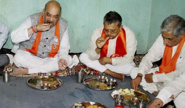 bjp chief amit shah eats at tribal home in gujarat, coolers, lpg stove installed for visit