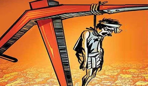 मध्यप्रंदेश में 2 और किसानों ने की खुदकुशी, 17 दिन में 29 मरे मध्यप्रंदेश में 2 और किसानों ने की खुदकुशी, 17 दिन में 29 मरे