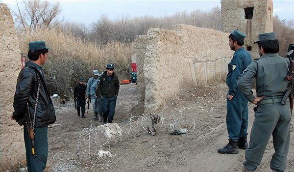 अफगानिस्तान में दो पुलिसकर्मियों ने 6 साथियों की हत्या की