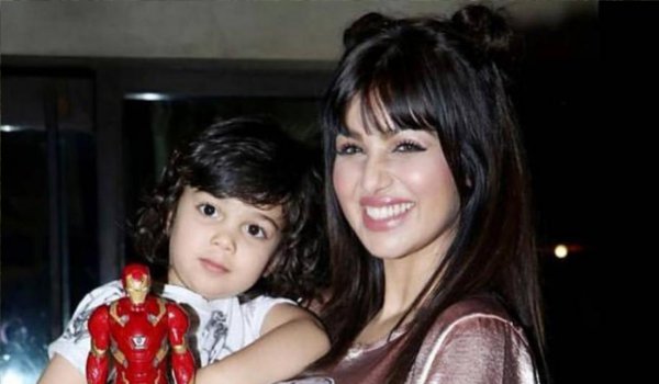 Motherhood has been absolutely fantastic : Ayesha Takia