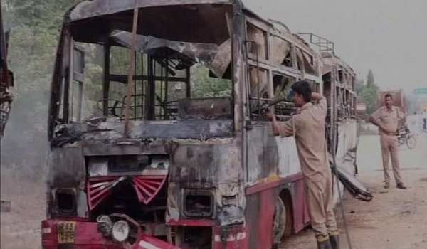 उत्तर प्रदेश : बरेली सड़क दुर्घटना में मुआवजे का ऐलान उत्तर प्रदेश : बरेली सड़क दुर्घटना में मुआवजे का ऐलान
