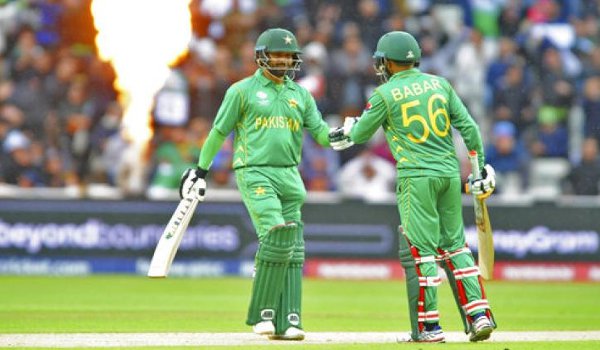 चैम्पियंस ट्रॉफी : डकवर्थ लुईस नियम से जीता पाकिस्तान